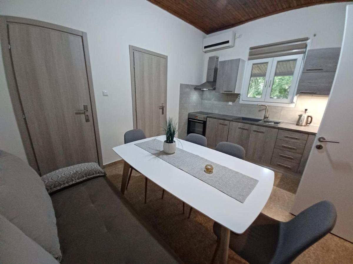 Beach House For Up To 9 People Near Olympia Katakolo Zewnętrze zdjęcie