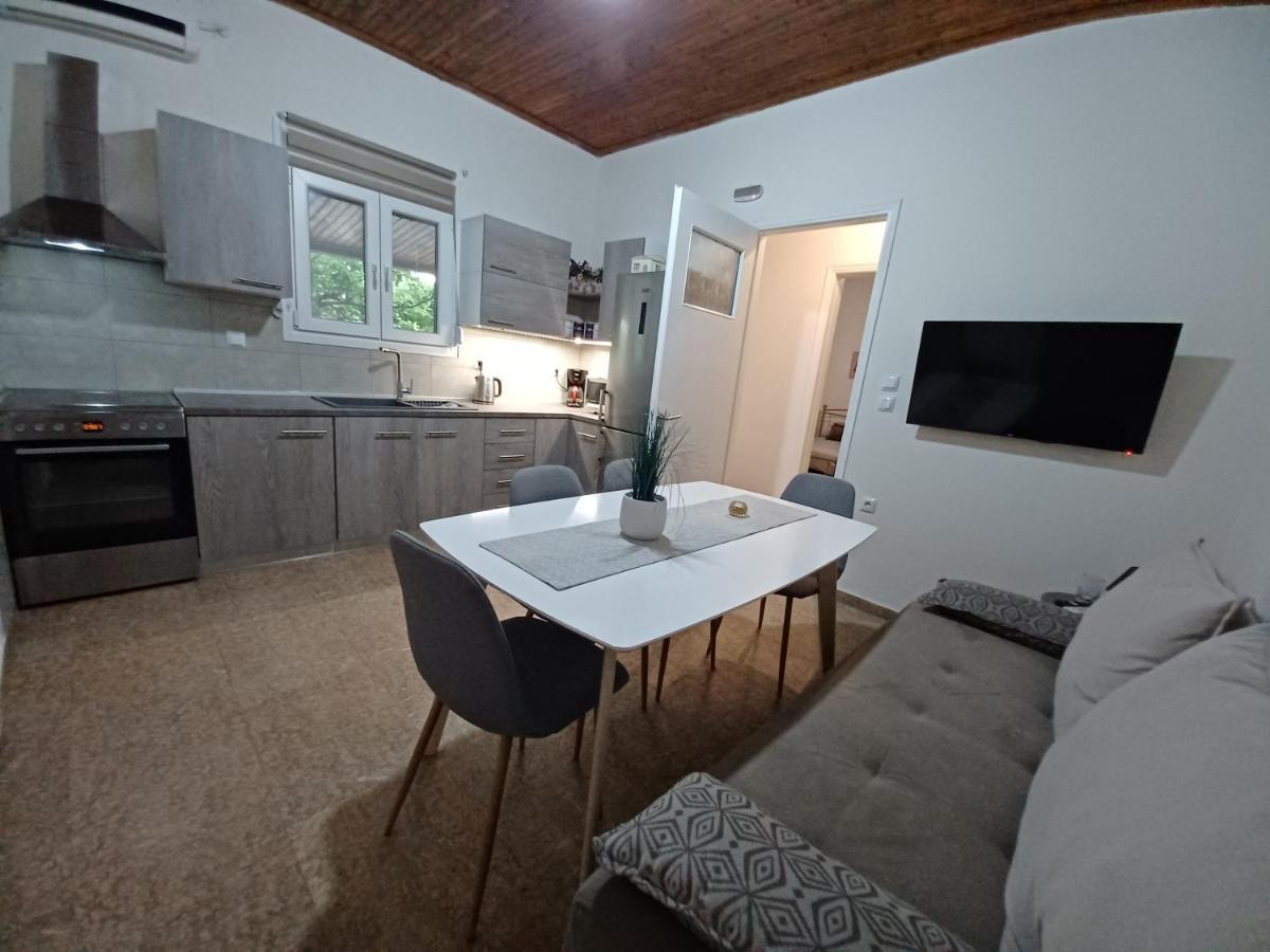 Beach House For Up To 9 People Near Olympia Katakolo Zewnętrze zdjęcie