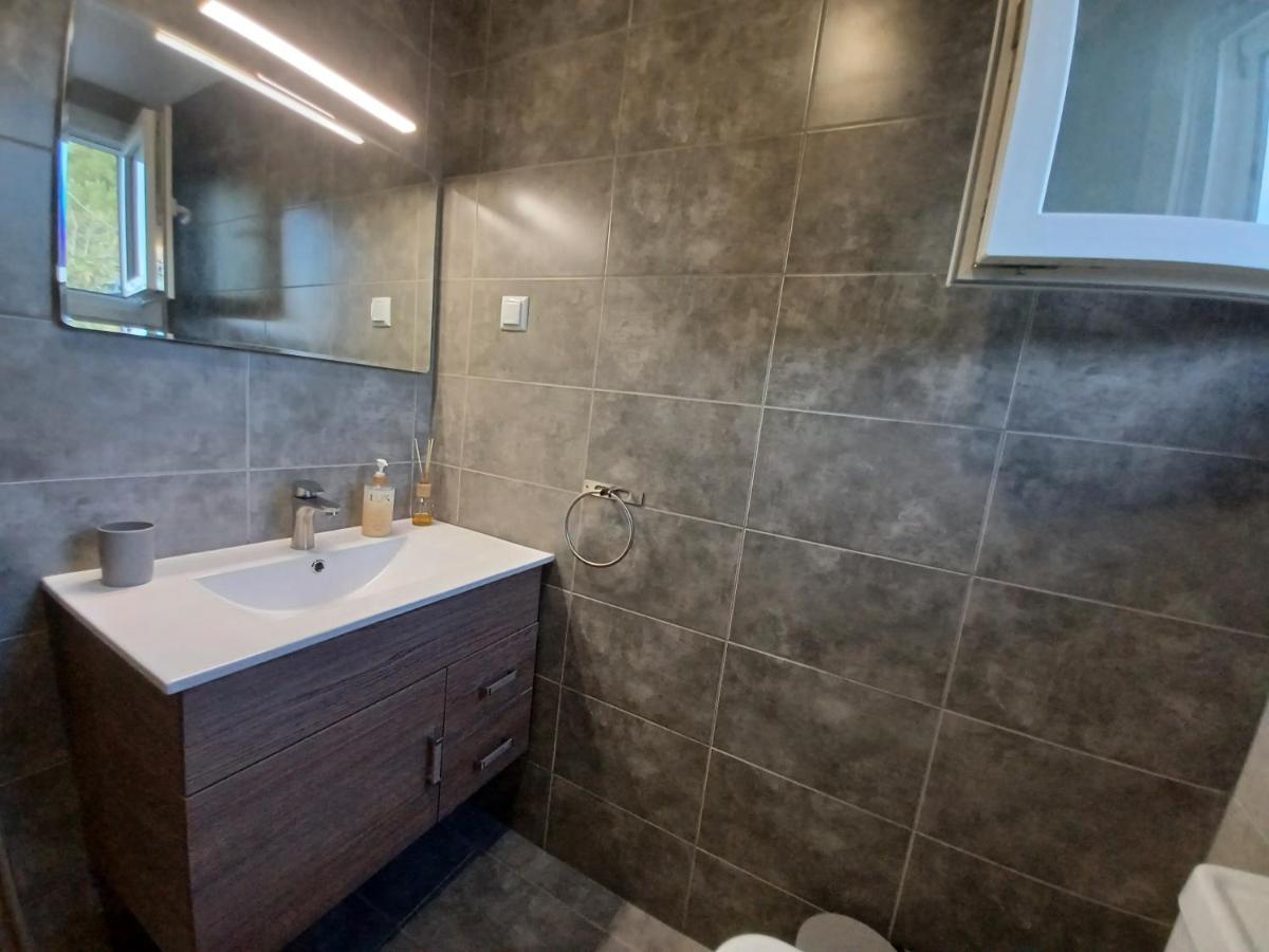 Beach House For Up To 9 People Near Olympia Katakolo Zewnętrze zdjęcie
