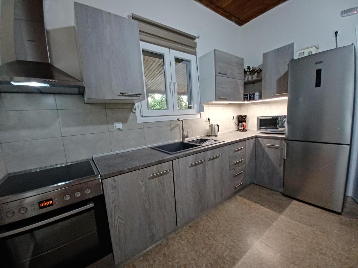 Beach House For Up To 9 People Near Olympia Katakolo Zewnętrze zdjęcie